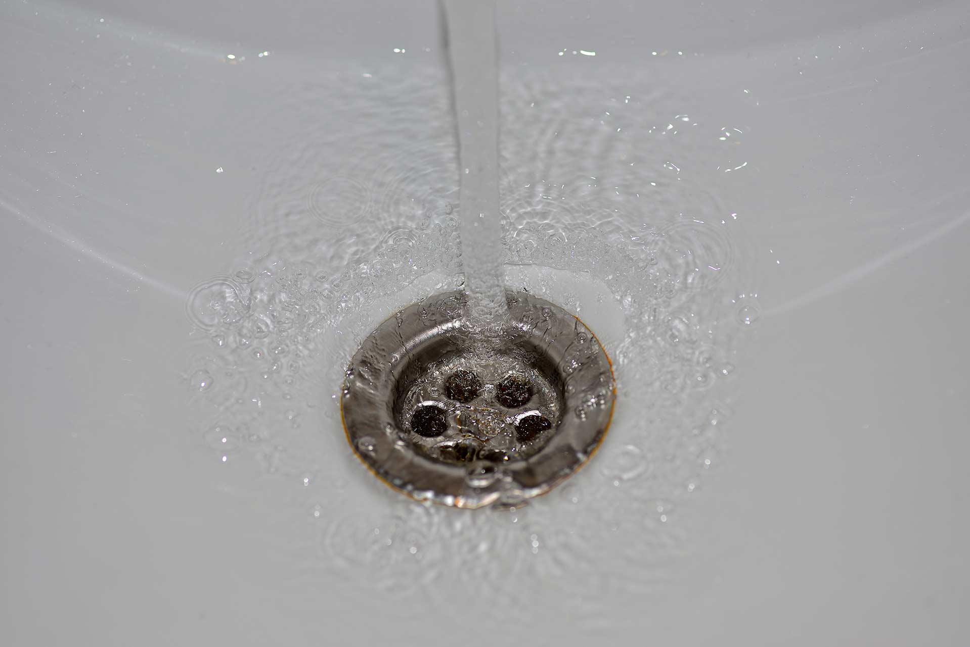 A2B Drains provides services to unblock blocked sinks and drains for properties in Sandwell.